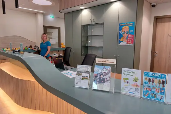 Das W - Hallenbad Weinstadt
