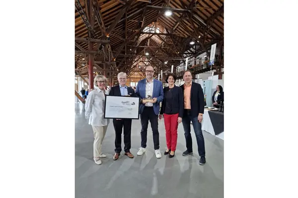 Moderatorin Petra Klein, Pierre-Enric Steiger, OB Michael Scharmann, OB Gabriele Zull und OB Hartmut Holzwarth(v.l.n.r.)